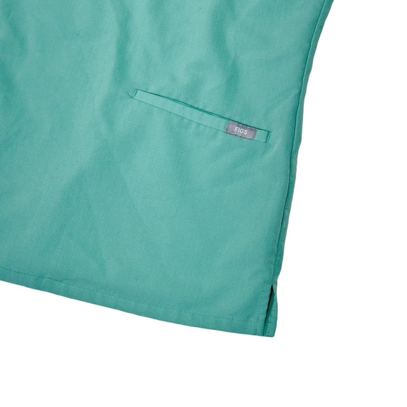 FIGS Casma Three-Pocket Scrub Top - Mint Green - Picture 6 of 6
